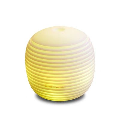 ホワイト 100ML ミニポータブル エッセンシャルオイルUSBアロマディフューザー