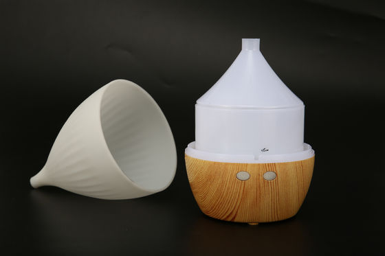 超音波湿気機 2022 デスクトップ 5V 携帯 USB 木粒精油ディフューザー 160ml LEDライト付き