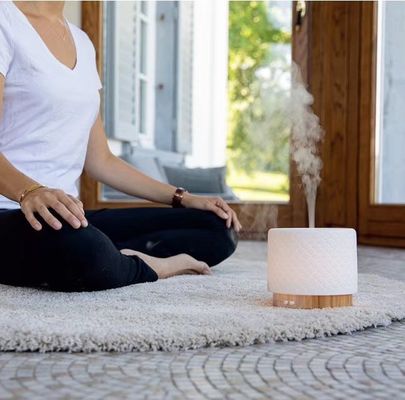 280ml バンブーとセラミック 超音波電子ディフューザー 自然な香りの体験のために